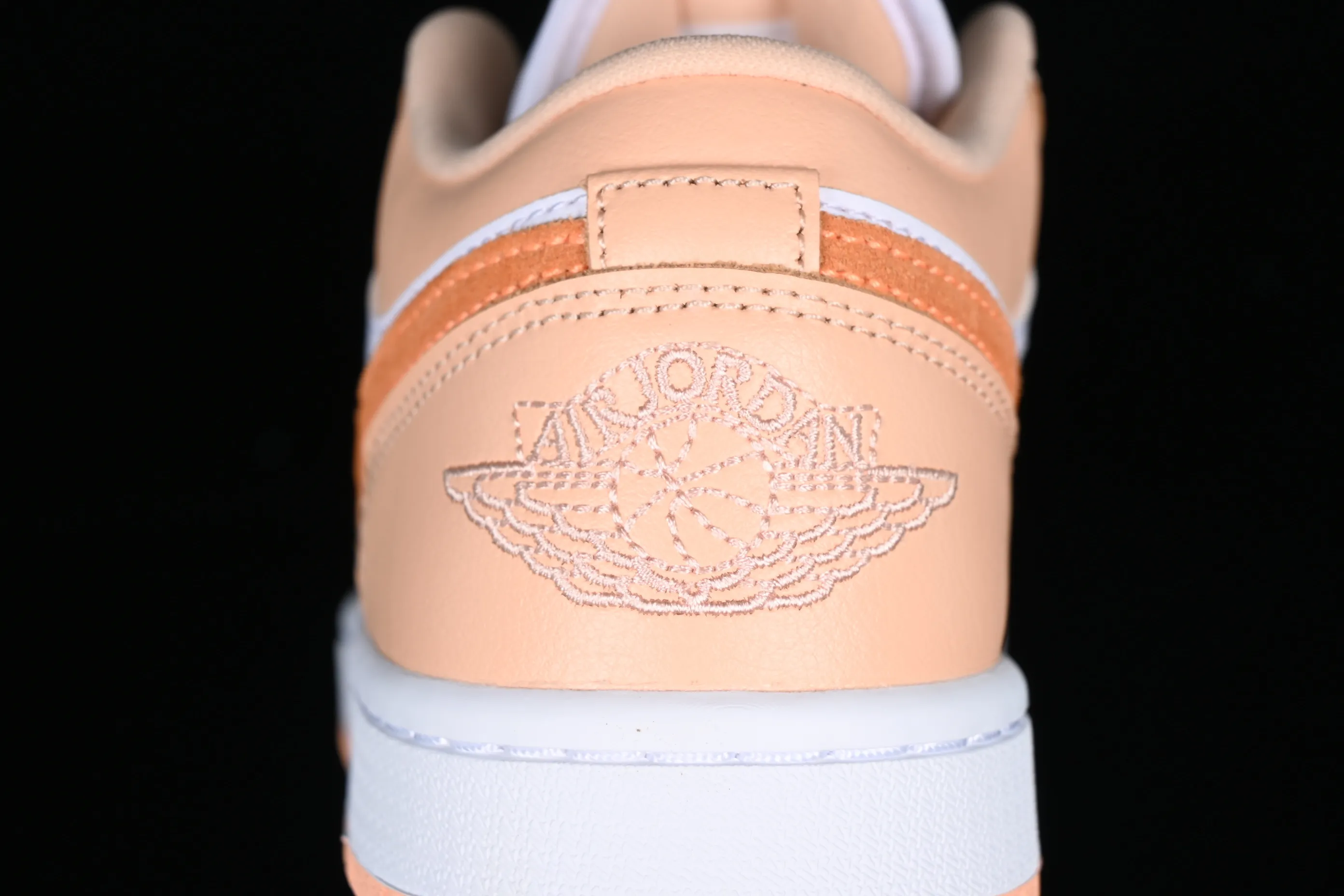 All categories Air Jordan Jordan series basketball shoes Air Jordan 1 Low G version pure original Air Jordan 1 Low AJ1 Joe 1 white orange low-top cultural leisure sports sneakers DC0774-801
